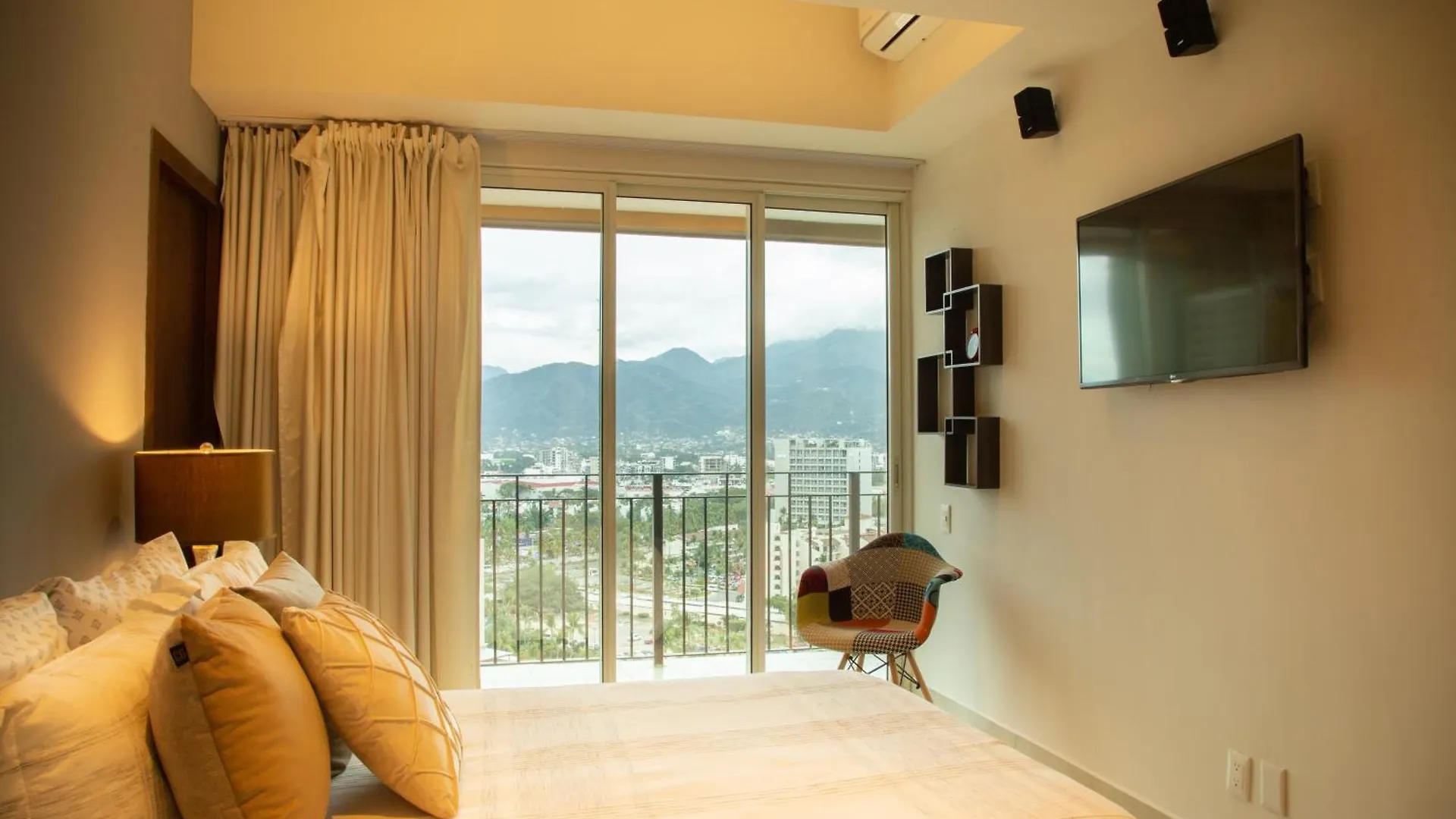 Gorgeous 15 Floor Grand Venetian Apartment Puerto Vallarta Mexico