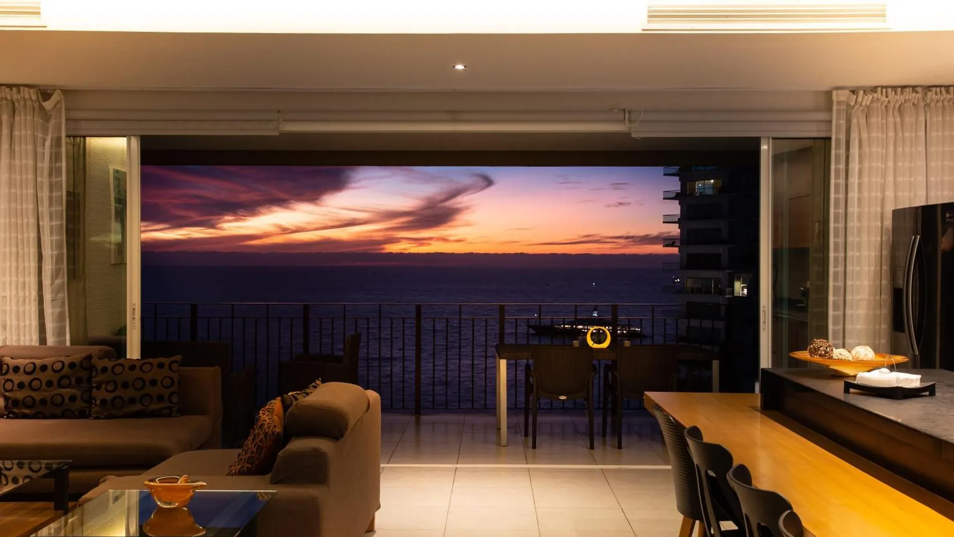 Gorgeous 15 Floor Grand Venetian Apartment Puerto Vallarta