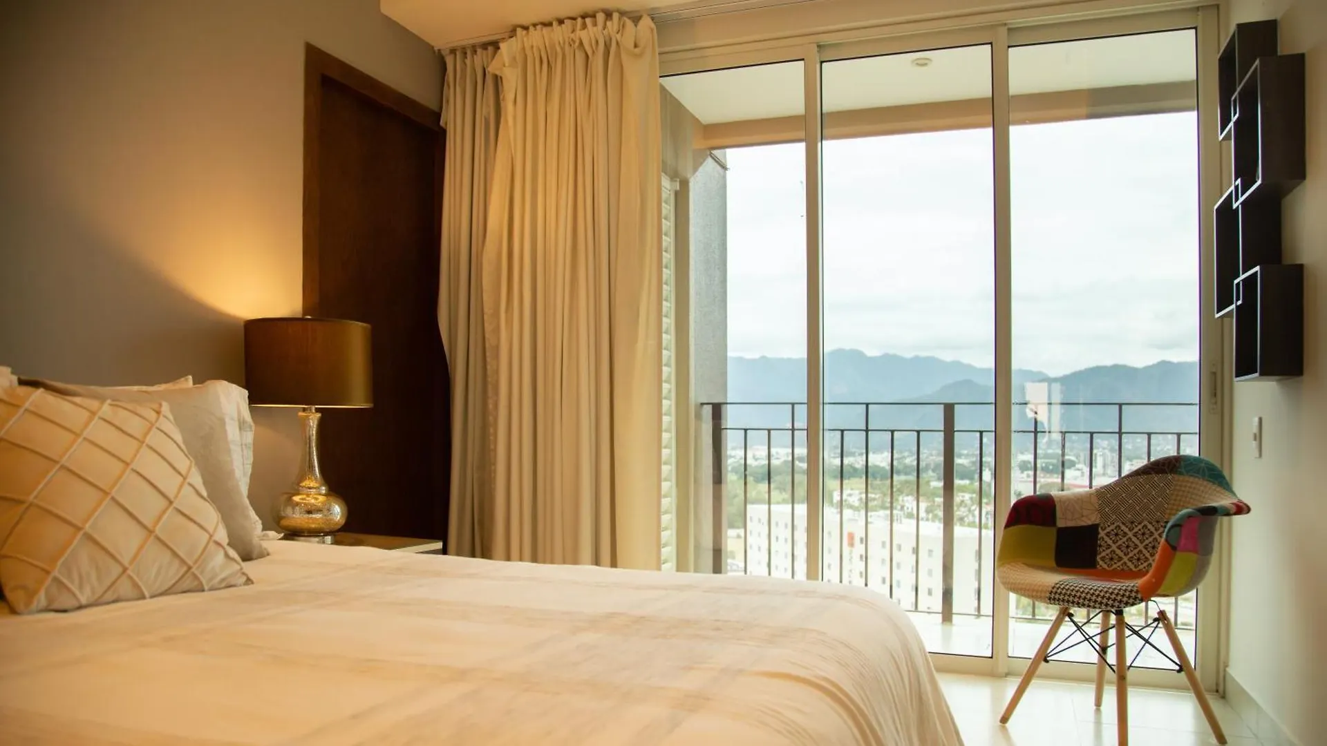 Gorgeous 15 Floor Grand Venetian Apartment Puerto Vallarta